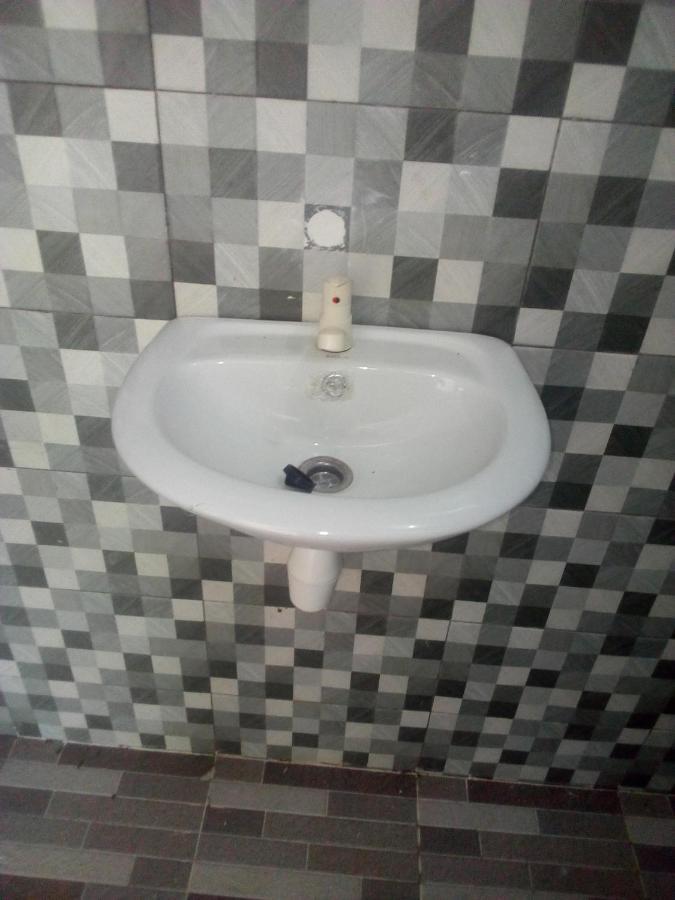 Ariata Arya Hostel Kuta  Εξωτερικό φωτογραφία