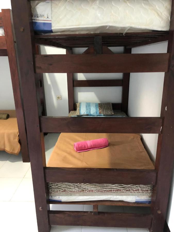 Ariata Arya Hostel Kuta  Εξωτερικό φωτογραφία